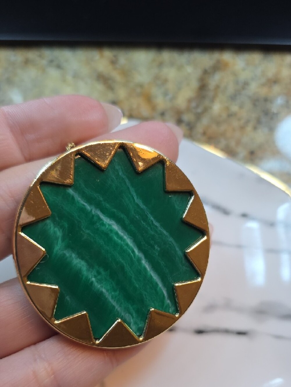 House of Harlow 1960 Gold Necklace with Emerald Green Starburst Pendant - Picture 2 of 4